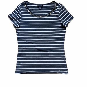 Tommy Hilfiger striped t-shirt decorated neckline size small @c